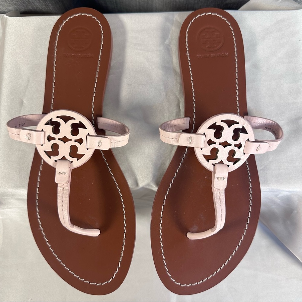 Tory Burch Pink Logo Thong Sandals on Brown Footbed - Picture 4 of 7